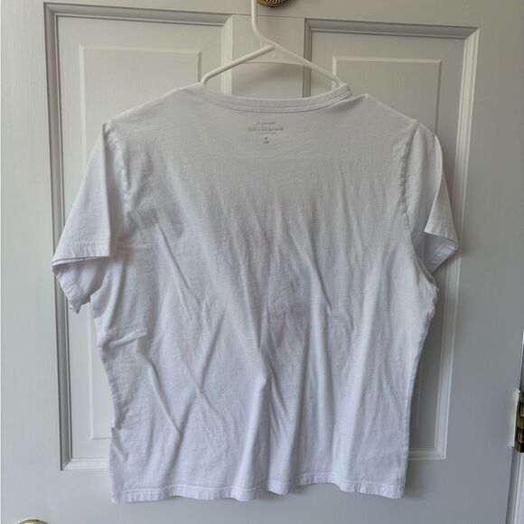 Abercrombie & Fitch Bow Graphic T-Shirt - Picture 3 of 3